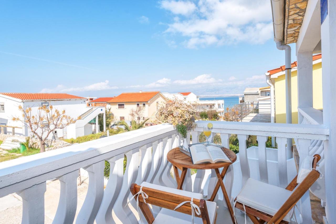 Apartment Tema วีร์ ภายนอก รูปภาพ